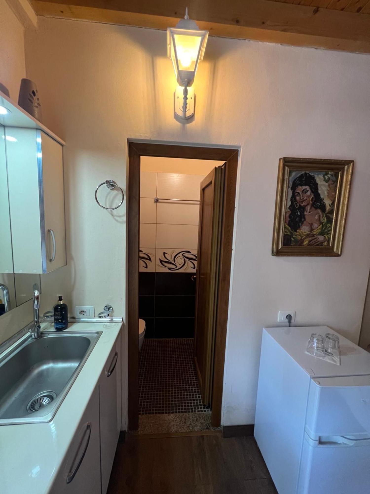 Vila Pepaj Razëm Esterno foto