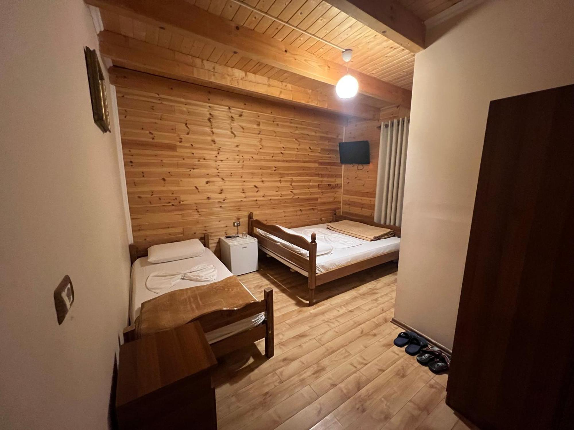Vila Pepaj Razëm Esterno foto