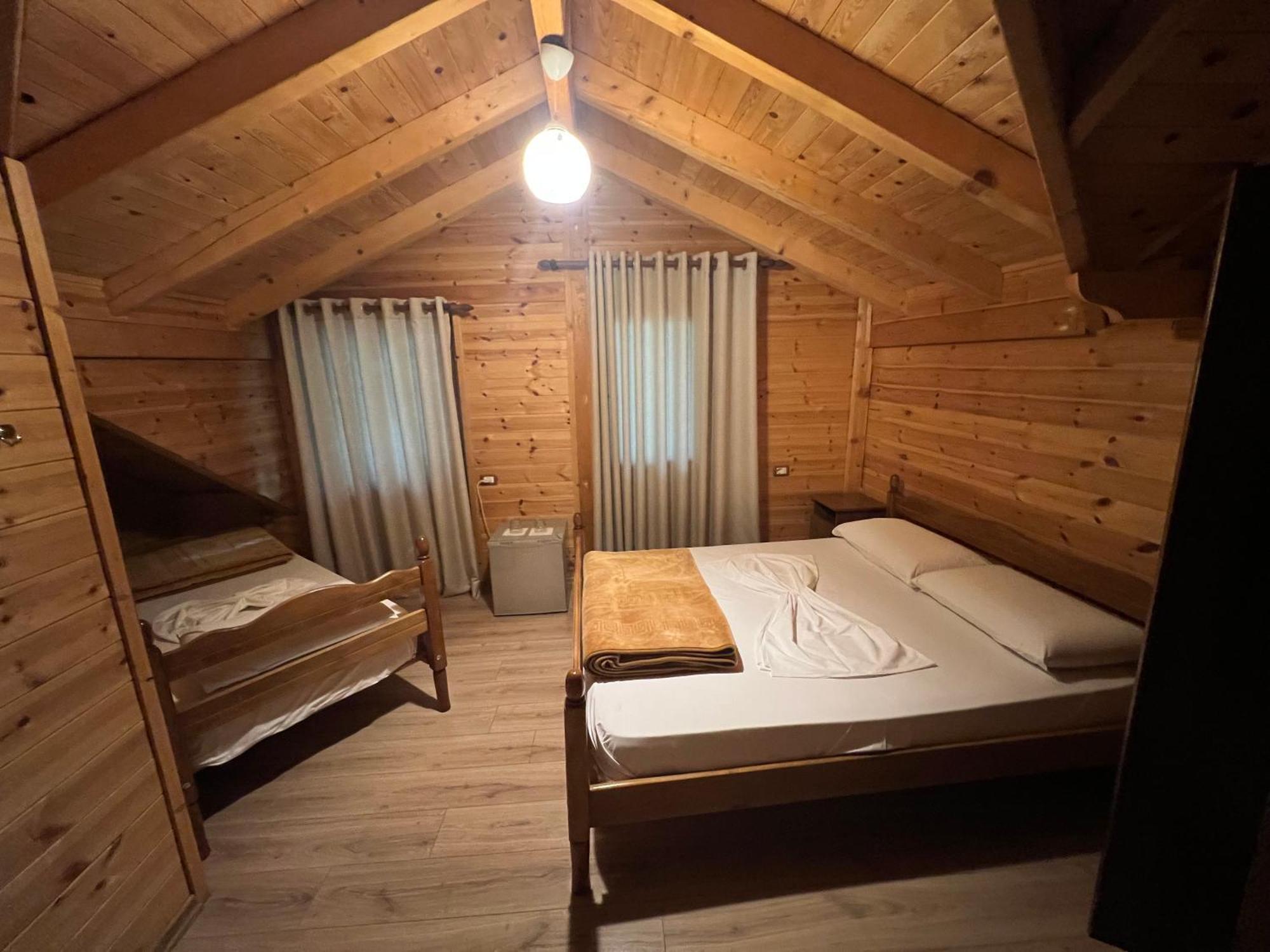 Vila Pepaj Razëm Esterno foto