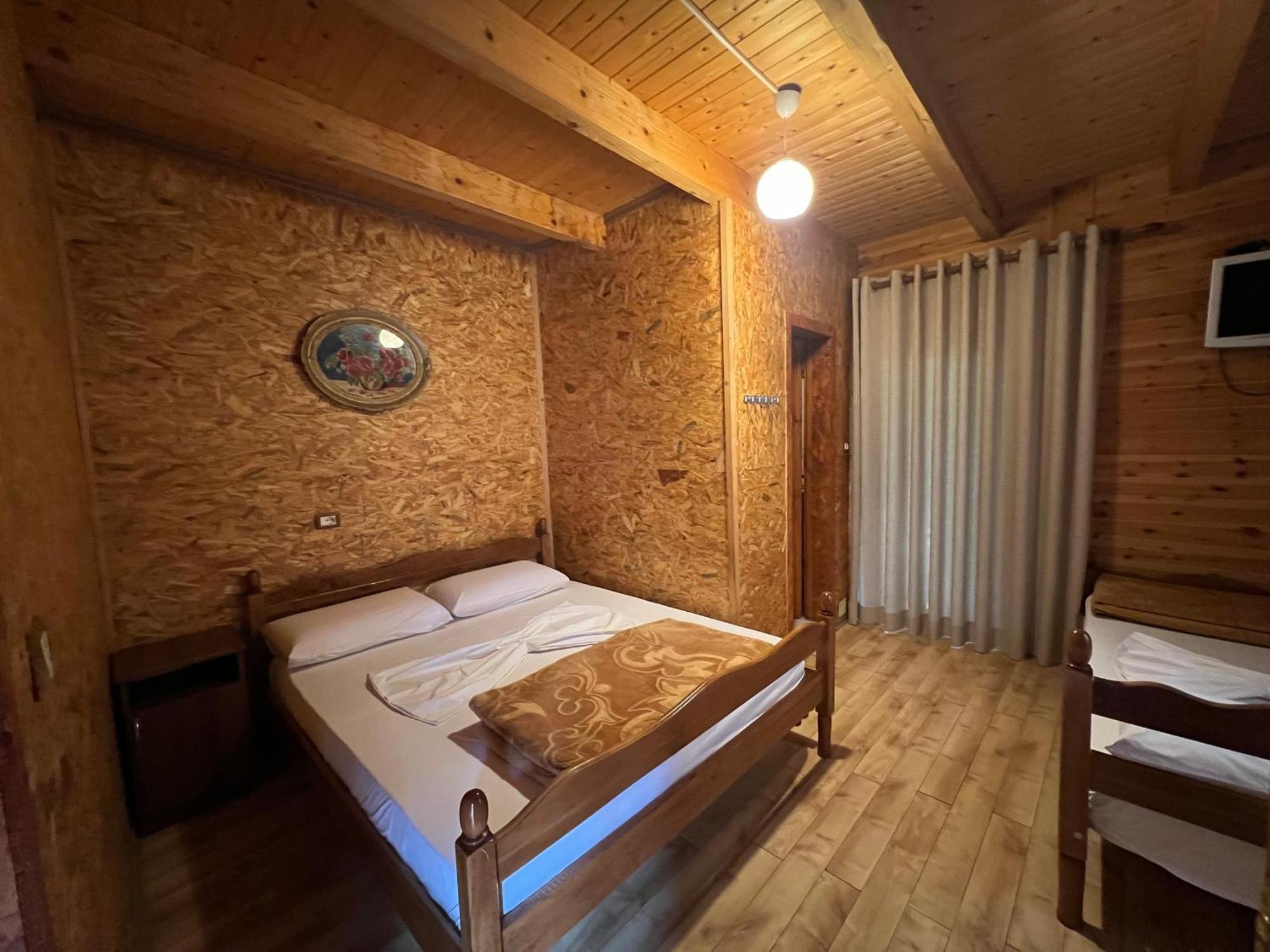 Vila Pepaj Razëm Esterno foto